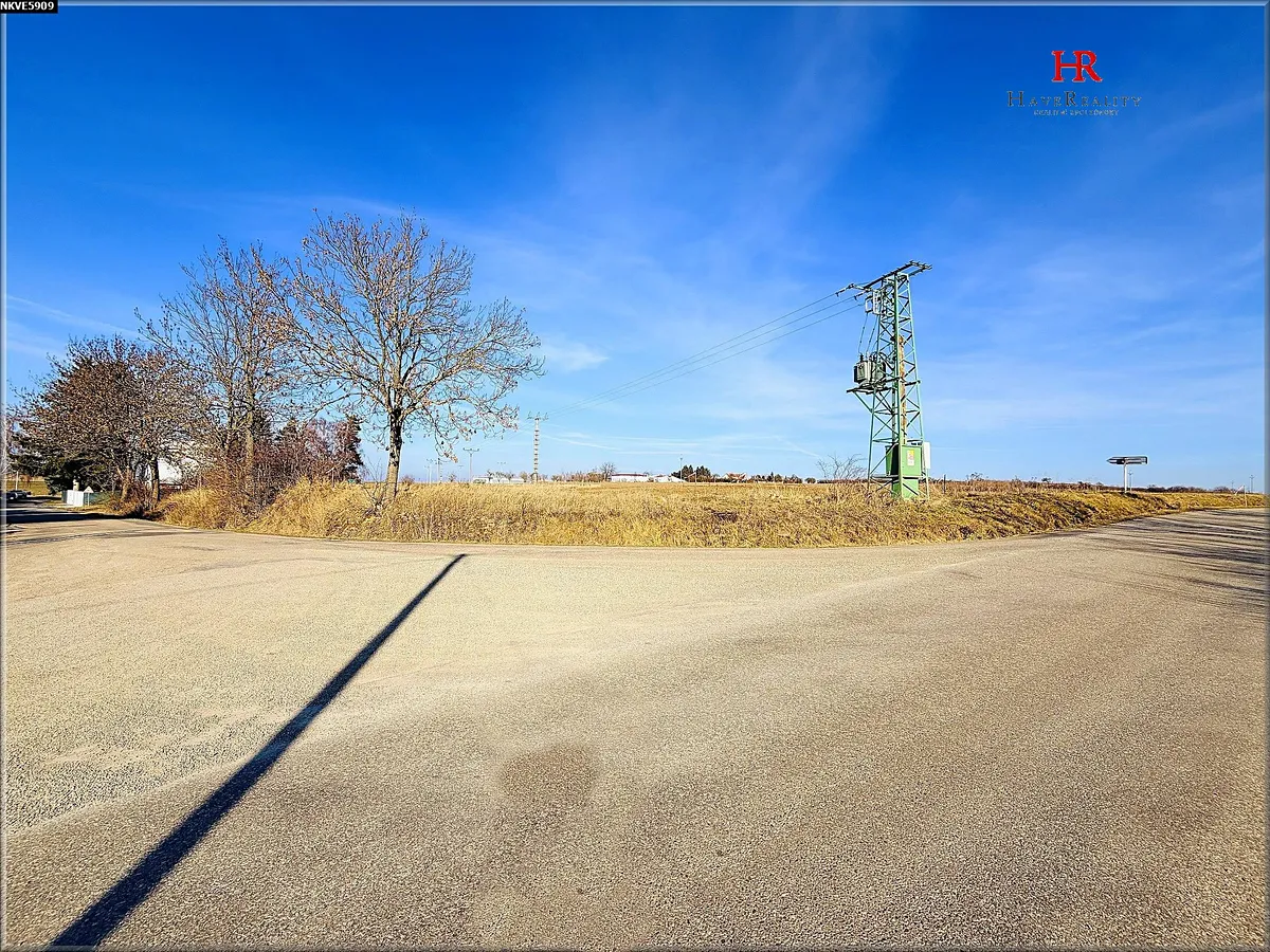 Prodej stavebního pozemku 1446 m²